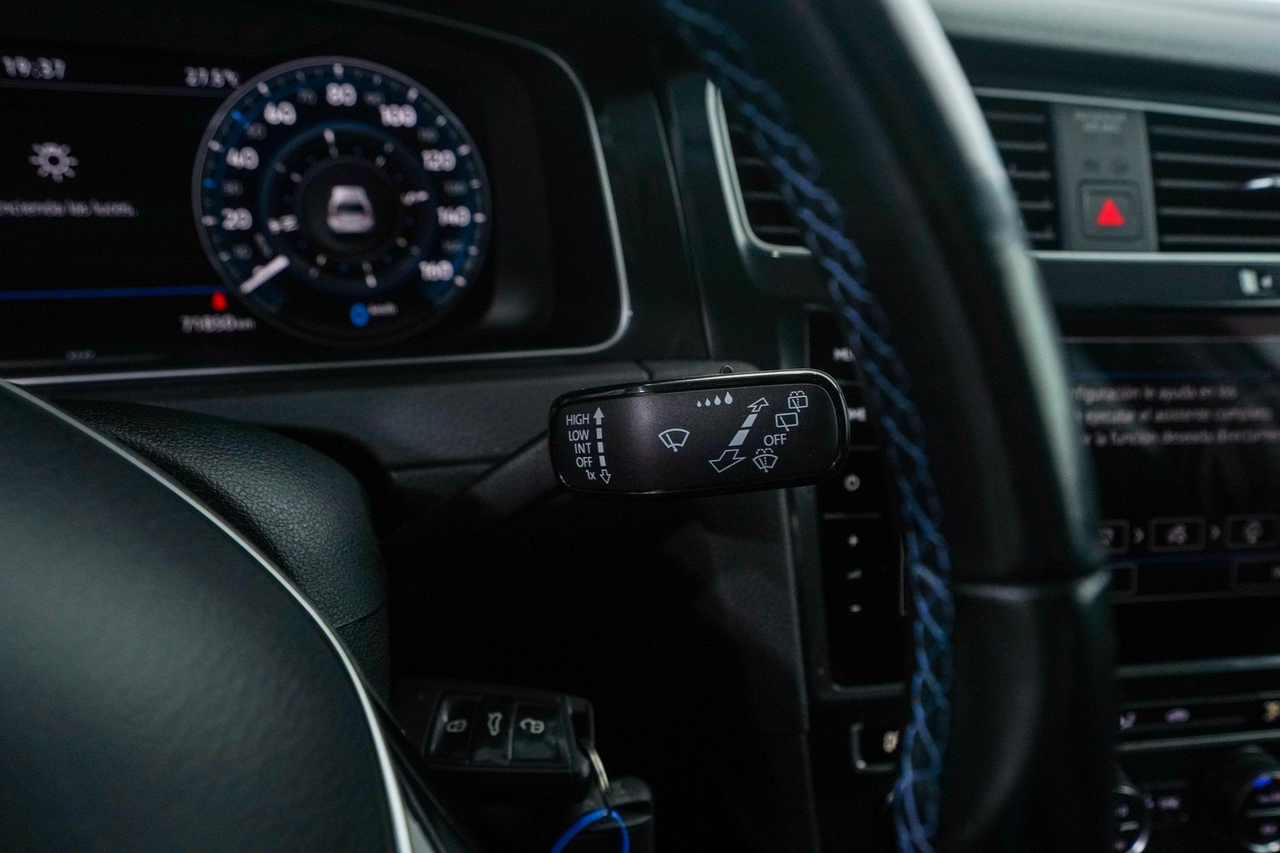 Volkswagen Golf 7 — photo 20