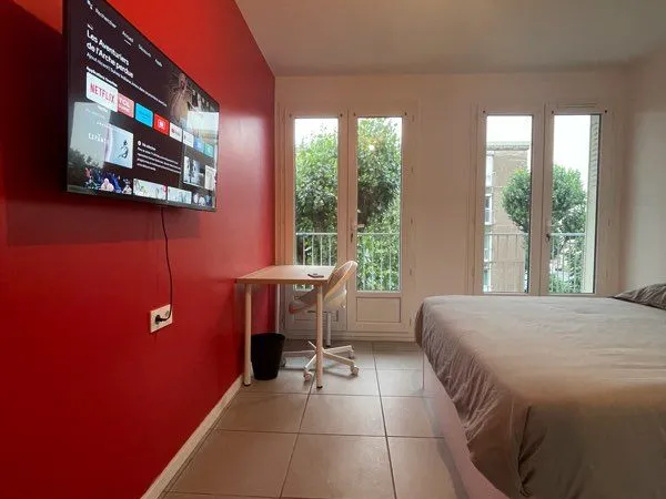 Chambre individuelle dans colocation féminine