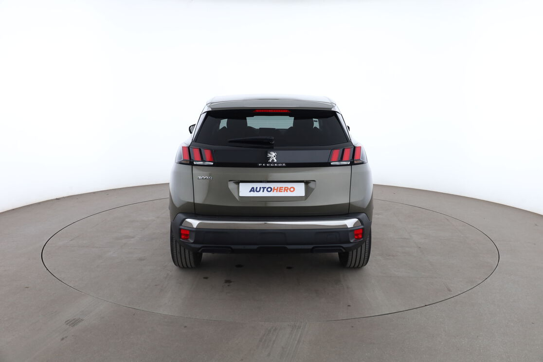 Peugeot 3008 1.2 PureTech Allure — photo 4
