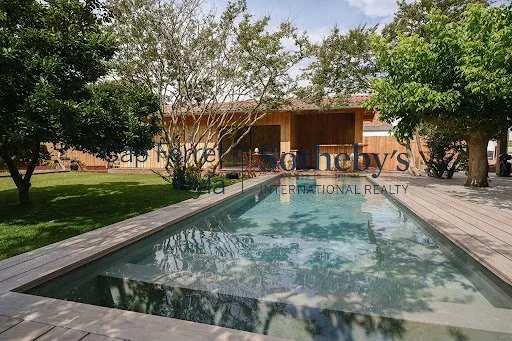 Maison 5 pièces 200 m²