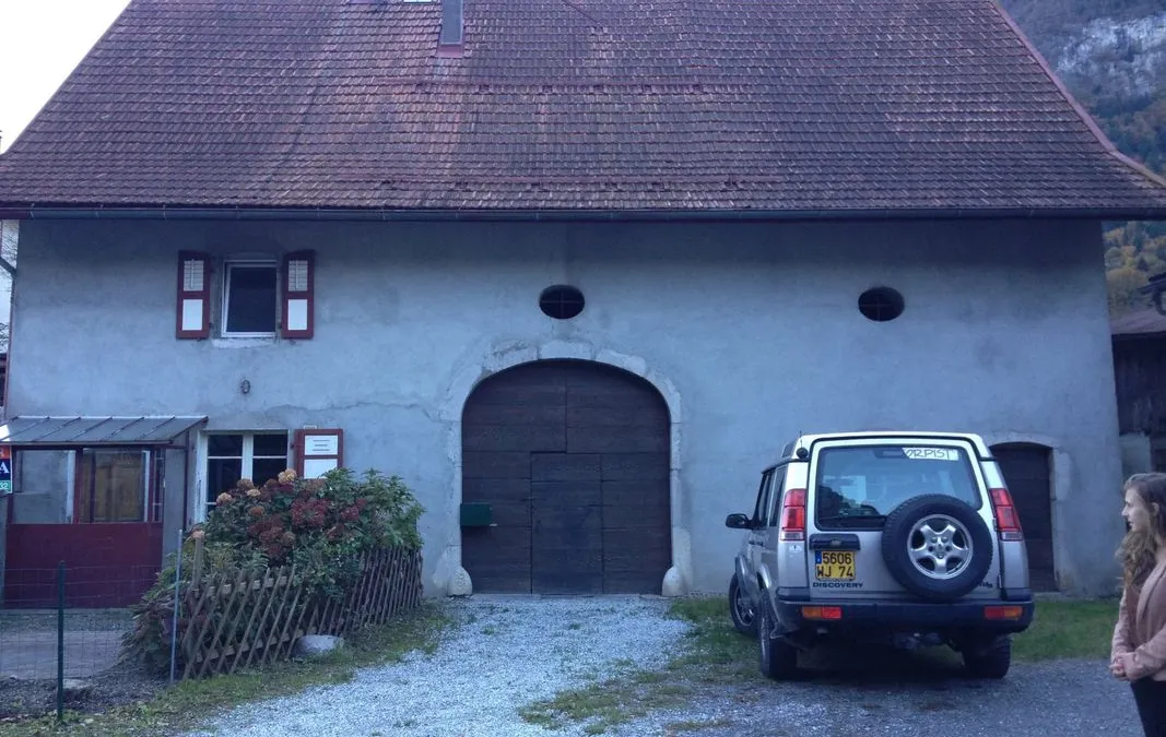 Photo 1