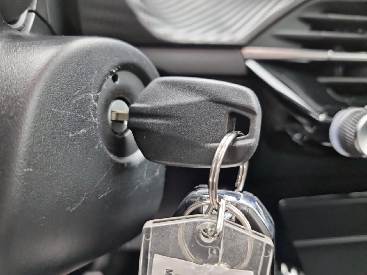 Peugeot 208 100 s&s bvm6 style — photo 20