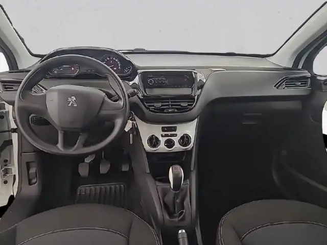 Peugeot 208 puretech 68ch bvm5 — photo 8