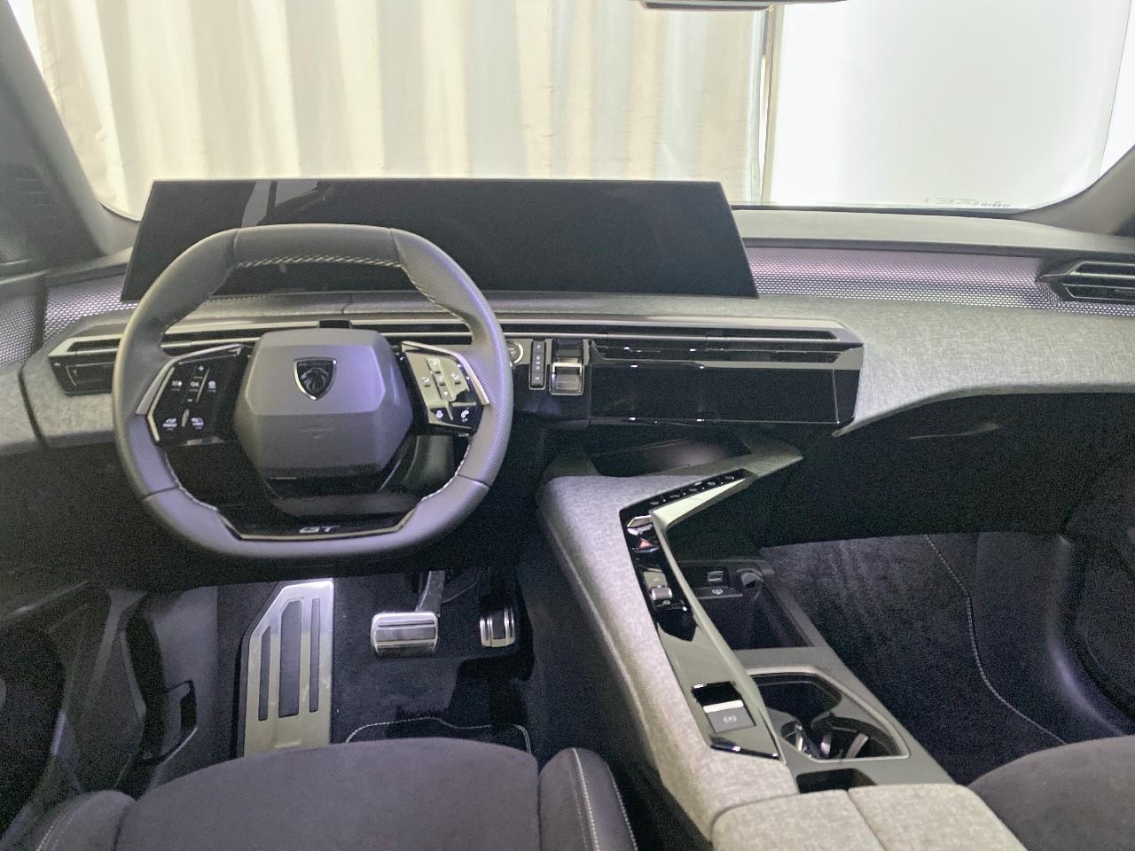 Peugeot 3008 hybrid 145 e-dcs6 gt — photo 8