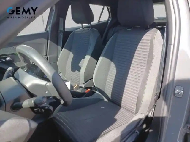 Peugeot 2008 puretech 100 s&amp;s bvm6 — photo 9
