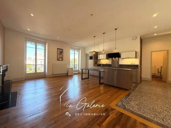 Appartement 3 pièces 87 m²