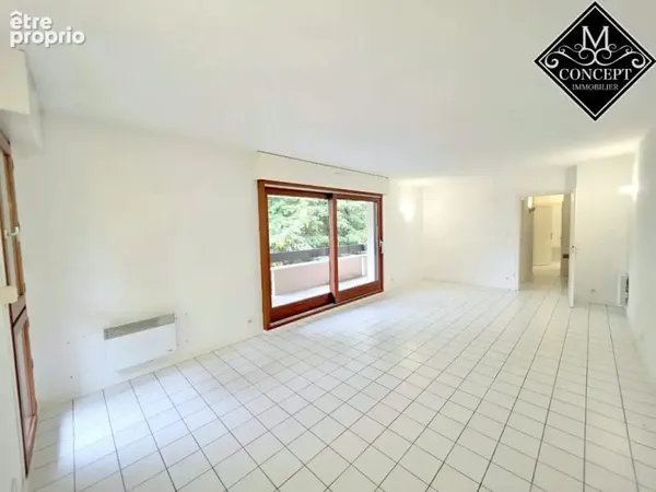 Exclusivité*Jolie T2*Grand Balcon*Cave*Garage*74350 CRUSEILLES