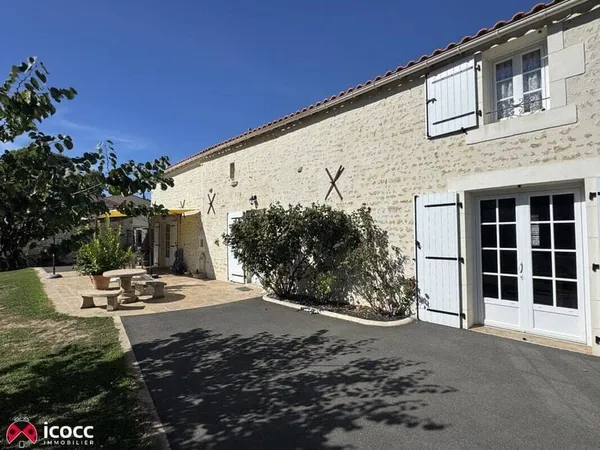 Maison 8 pièces 165 m²
