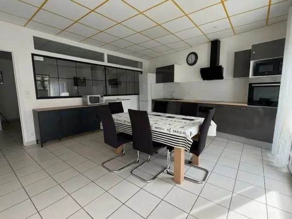 Maison 7 pièces 180 m²