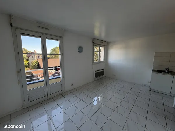 Studio 1 pièce 24 m²
