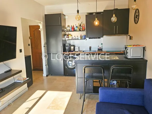 GOLFE DE SAINT TROPEZ PIED A TERRE APPARTEMENT
