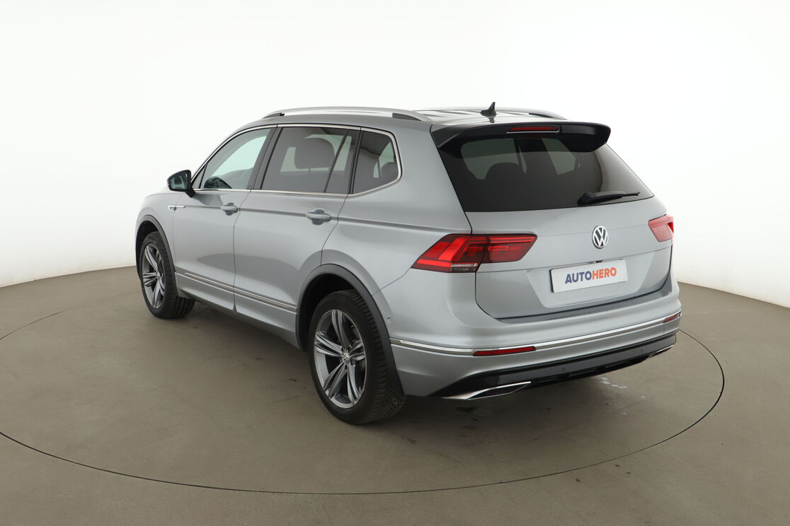 Volkswagen Tiguan Allspace 2.0 TDI Carat DSG7 — photo 3