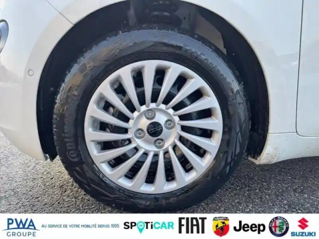 Fiat 500 e 118ch pack confort &amp; style my23 — photo 3