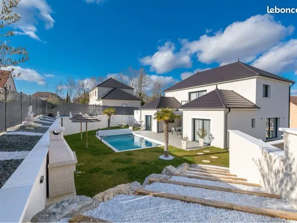 Jolie maison contemporaine