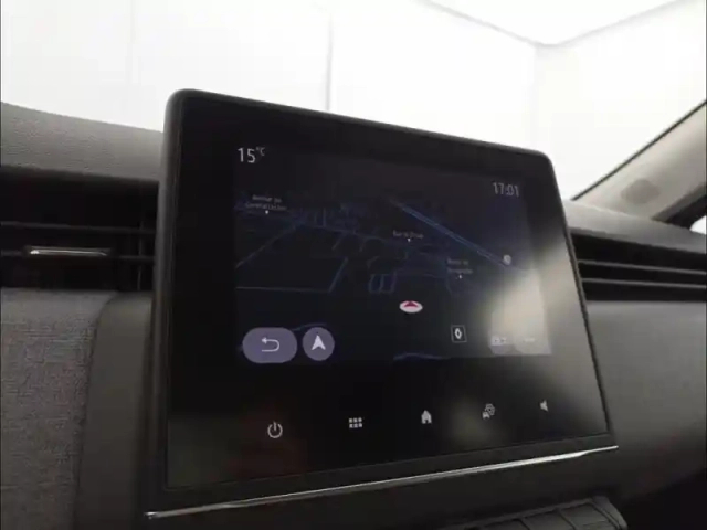 Renault Clio 1.6 e-tech 145ch full hybrid evolution - 25b — photo 13
