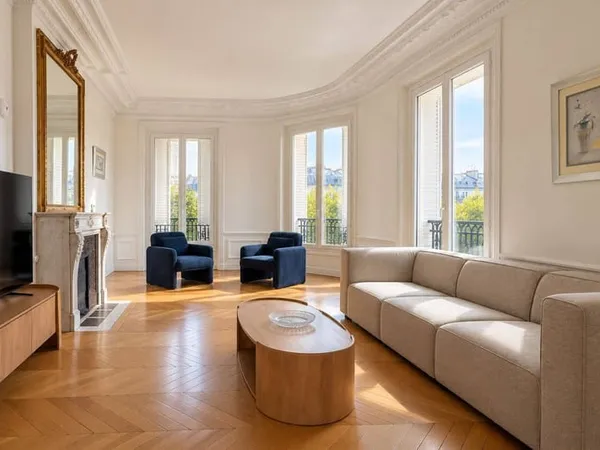 Appartement 5 pièces 130 m²