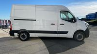Renault Master F3300 L2H2 2.3 Blue dCi 135ch Confort Euro6E — photo 4