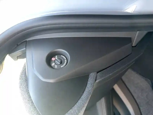 Renault Megane e-tech ev60 220 ch optimum charge — photo 25