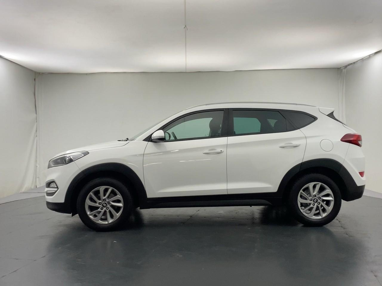 Hyundai Tucson 1.7 crdi 115 2wd business — photo 2