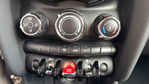 Mini Mini 1.5 One D 95 - Chili – 2019 – 110446 km – Diesel – Boîte Manuelle — photo 18