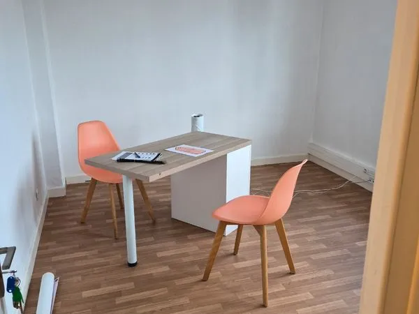 Bureau et espace de travail Location Pau 12m² 450€