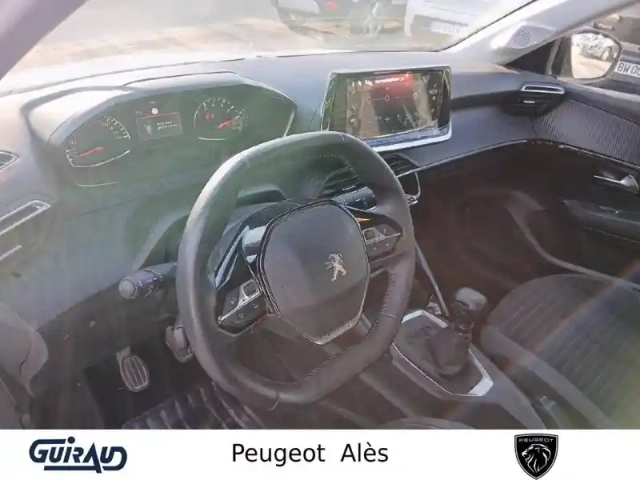Peugeot 208 puretech 100 s&amp;s bvm6 — photo 8