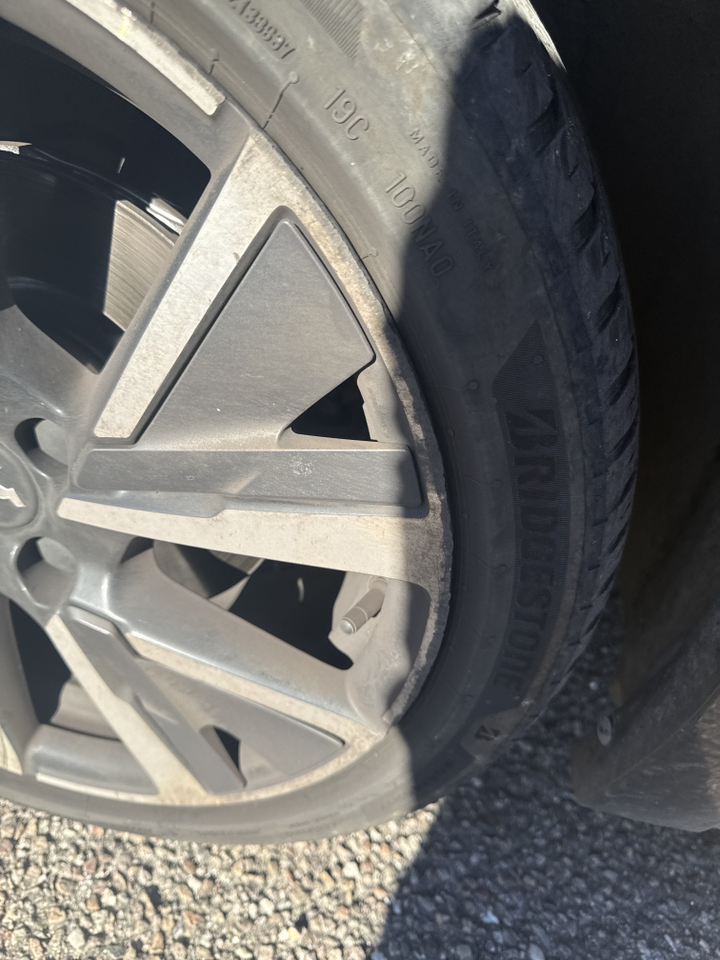 Peugeot 208 PureTech 100 S&amp;S EAT8 — photo 24