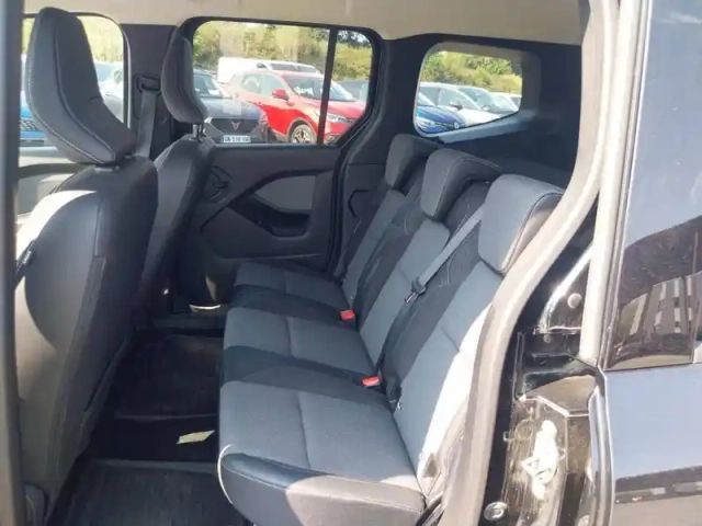 Renault Kangoo blue dci 115 — photo 15