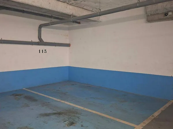 Parking 12 m²