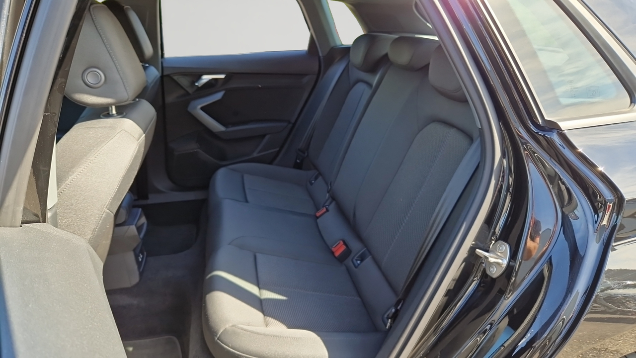 Audi A3 Sportback TFSI Mild Hybrid 116 S tronic 7 — photo 19