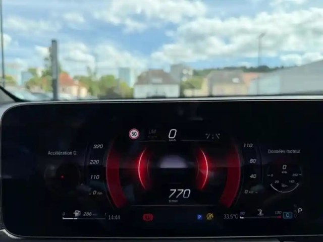 Mercedes Glb 200 d amg line — photo 38