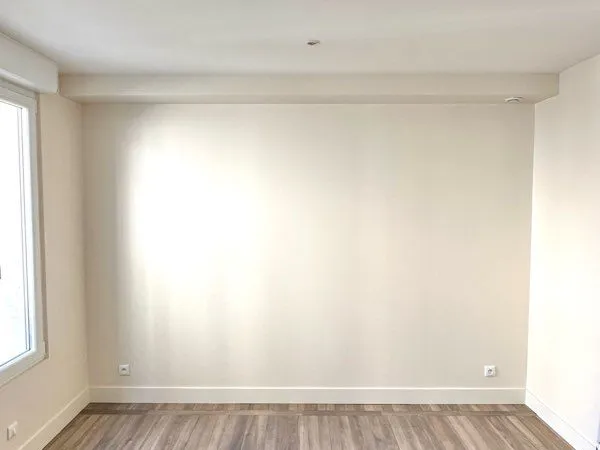 Studio meublé 2 min à pied gare 22m2