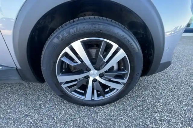 Peugeot 3008 hybrid 180 e-eat8 — photo 12