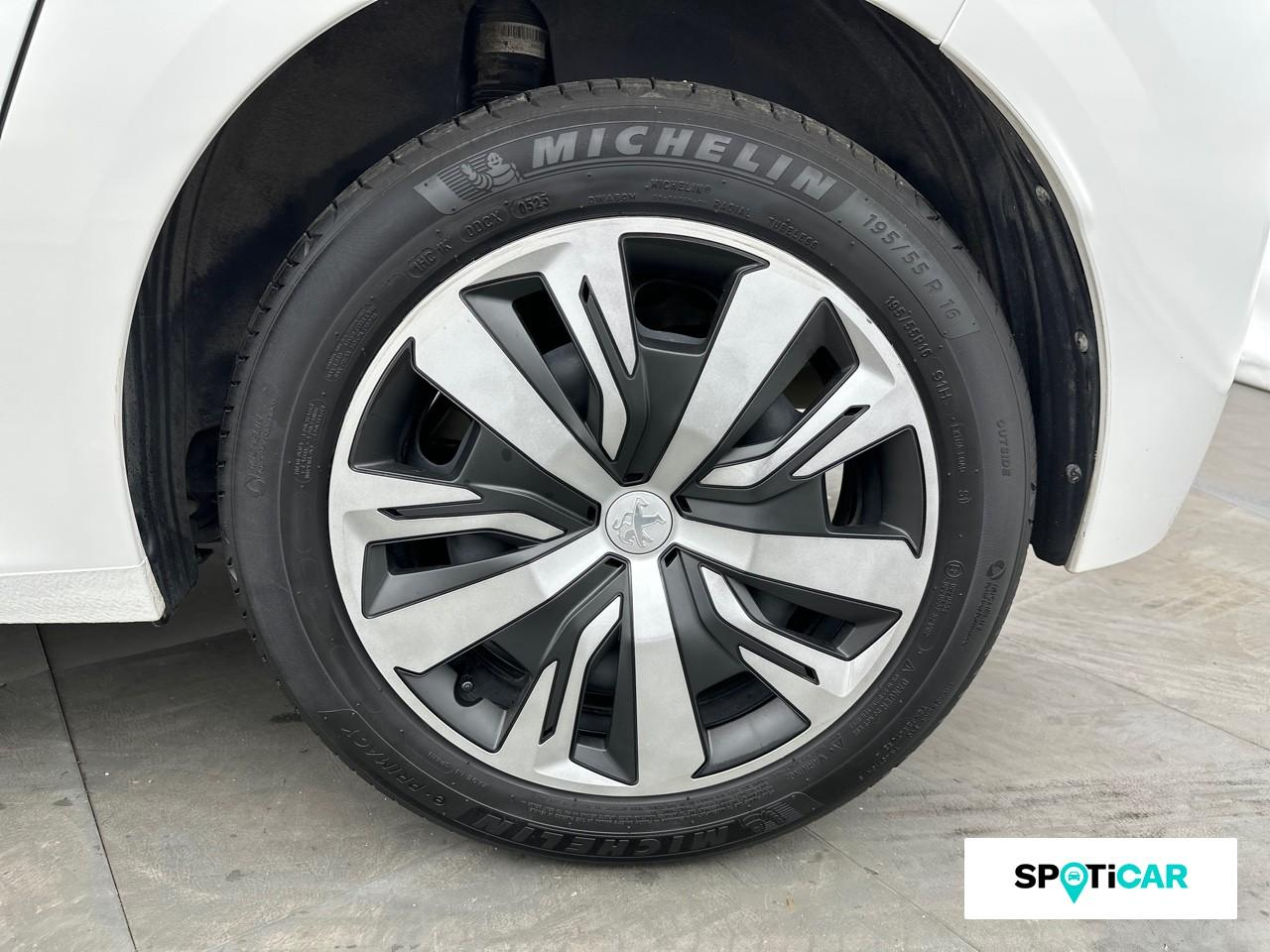 Peugeot 208 1.2 puretech 75ch s&s active pack — photo 11