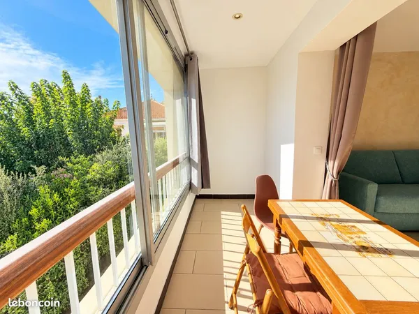 Studio 1 pièce 33 m²