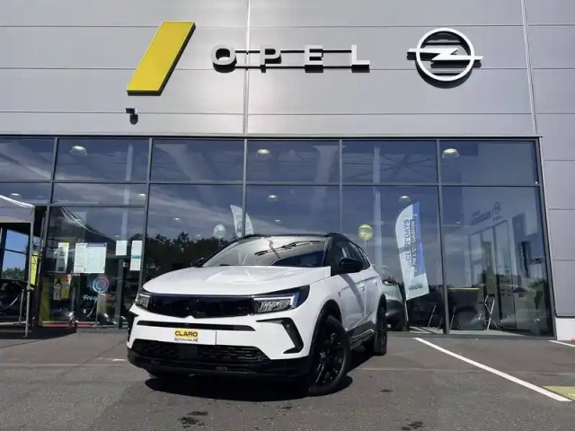 Opel Grandland hybrid 225 ch bva8