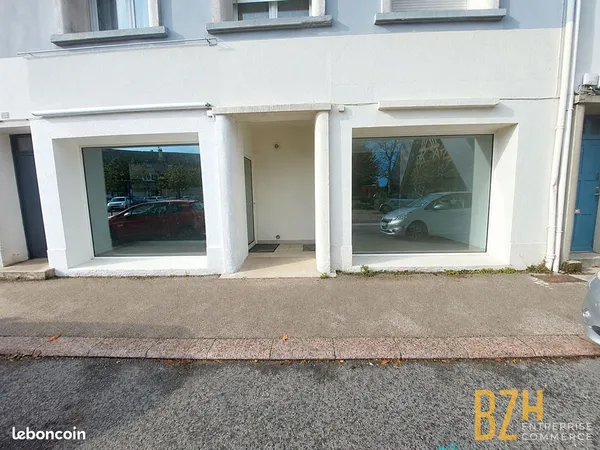 Local commercial 52 m² LORIENT