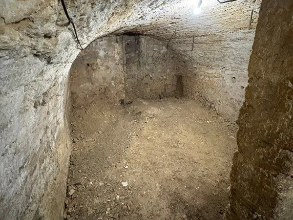 Cave centre ville piéton