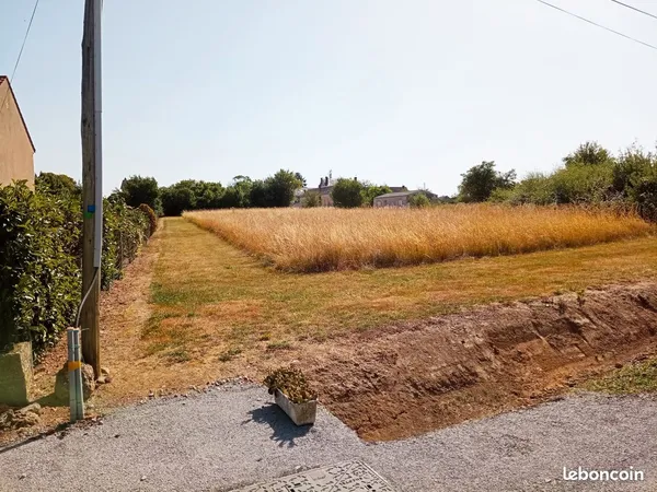 Terrain constructible 86390 Lathus-Saint-Rémy