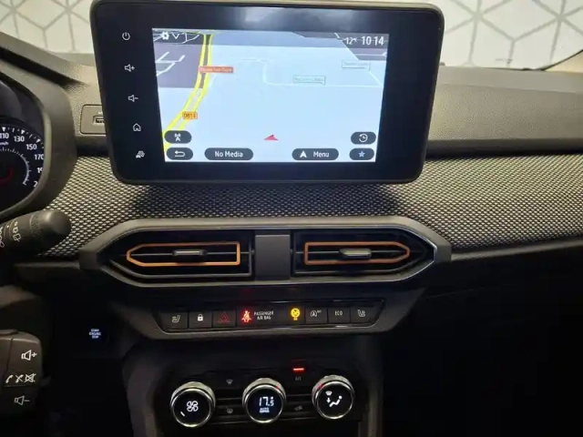 Dacia Sandero eco-g 100 - 22 — photo 25
