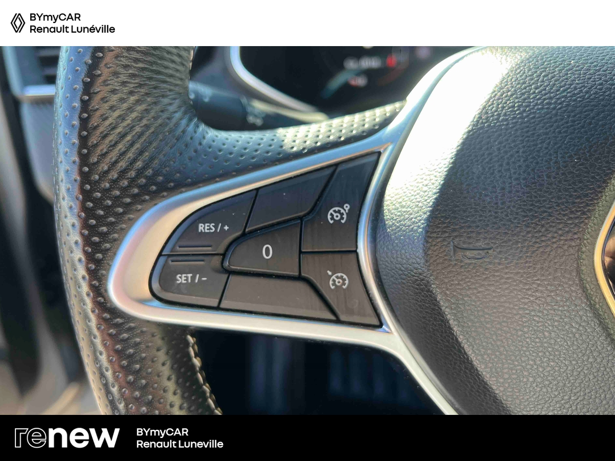 Renault Clio E-Tech full hybrid 145 — photo 17