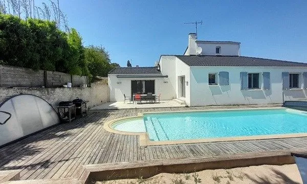 Maison 6 pièces 192 m²