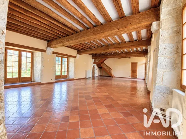 Maison 8 pièces 252 m²