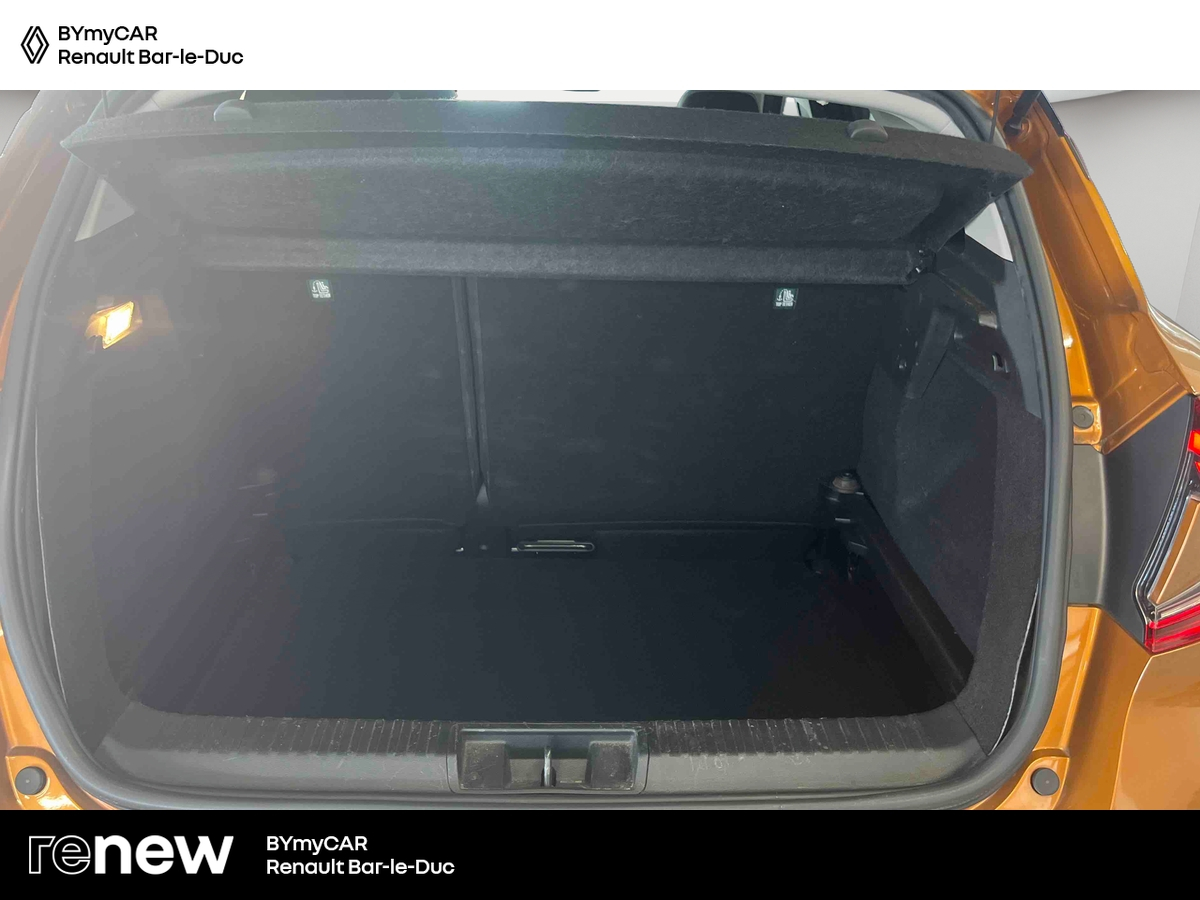 Renault Captur TCe 130 EDC FAP — photo 13