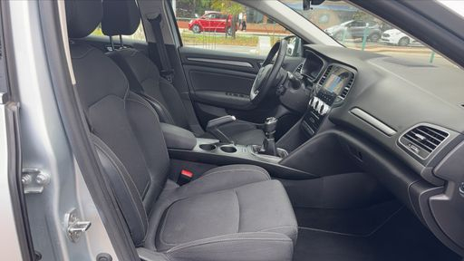 Renault Megane 1.5 Blue dCi 115 - Business – 2021 – 77378 km – Diesel – Boîte Manuelle — photo 26