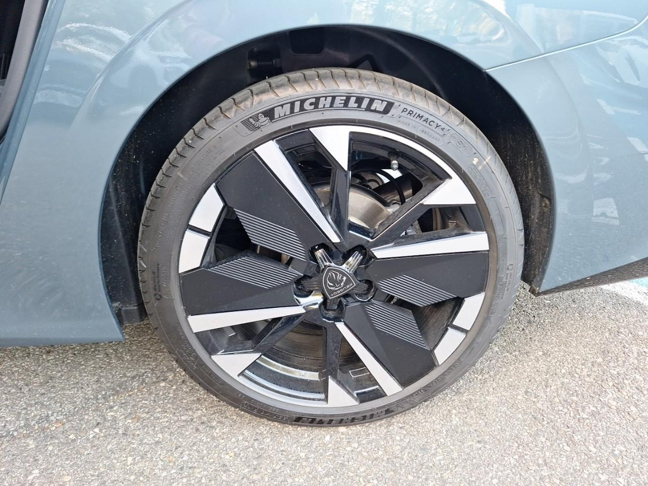 Peugeot 308 sw 1.2 hybrid 145ch gt exclusive e-dcs6 — photo 11