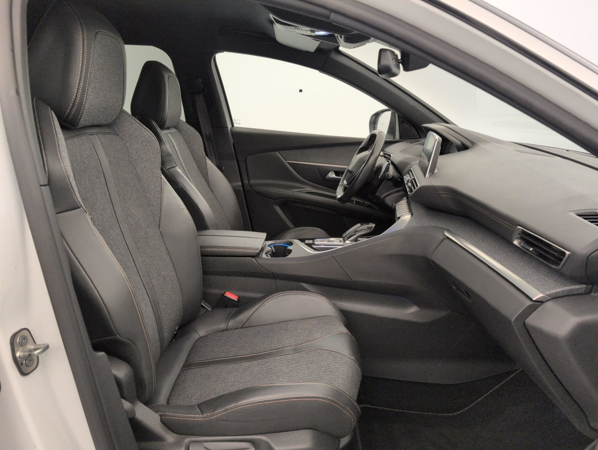 Peugeot 3008 — photo 9