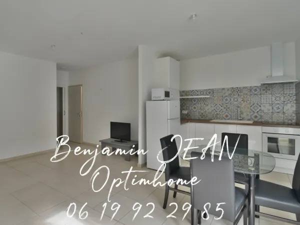 Sérignan - Maison F3 avec grand garage de 52 m², au calme