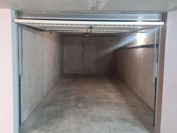 Garage/Box fermé et sécurisé de 25.5m2