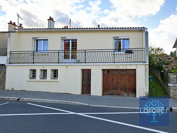 CHANTONNAY CENTRE-VILLE maison 6 pièces 117m² habitable